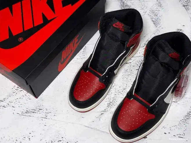 MaikeSneakers OG High Retro Toe Air 555088-610 Jordan Bred 1 0526